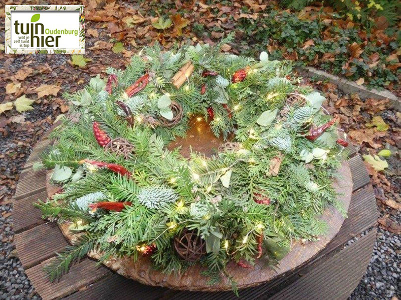 Bloemschikken - Kerststukken - Tuinhier Oudenburg